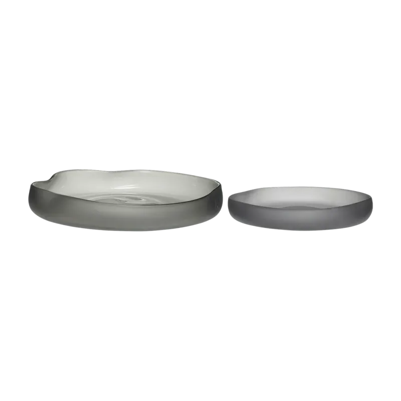 2 plateaux aux formes organiques en verre givré gris - Hübsch - The Cool Republic