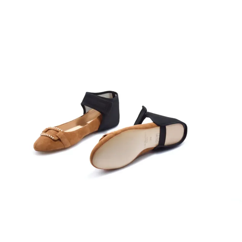 HeelStar Fersenschutz für flache Schuhe beim Autofahren