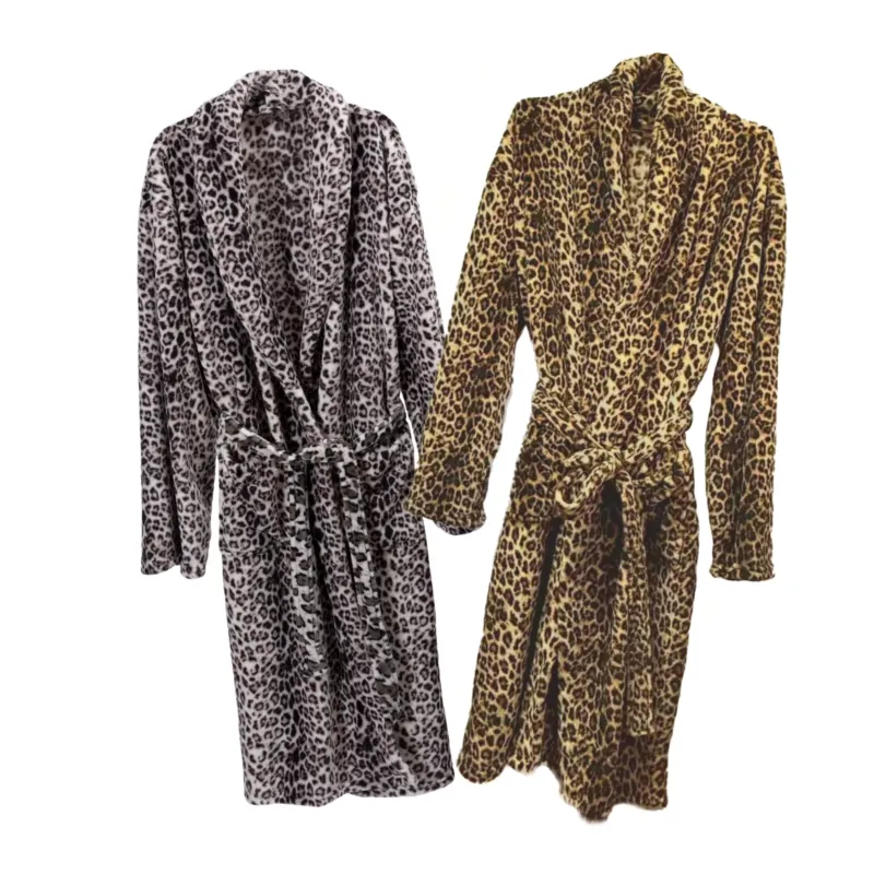 Bademantel Leo-Nardo Coral Fleece mit Kragen Wellnessmantel Sauna