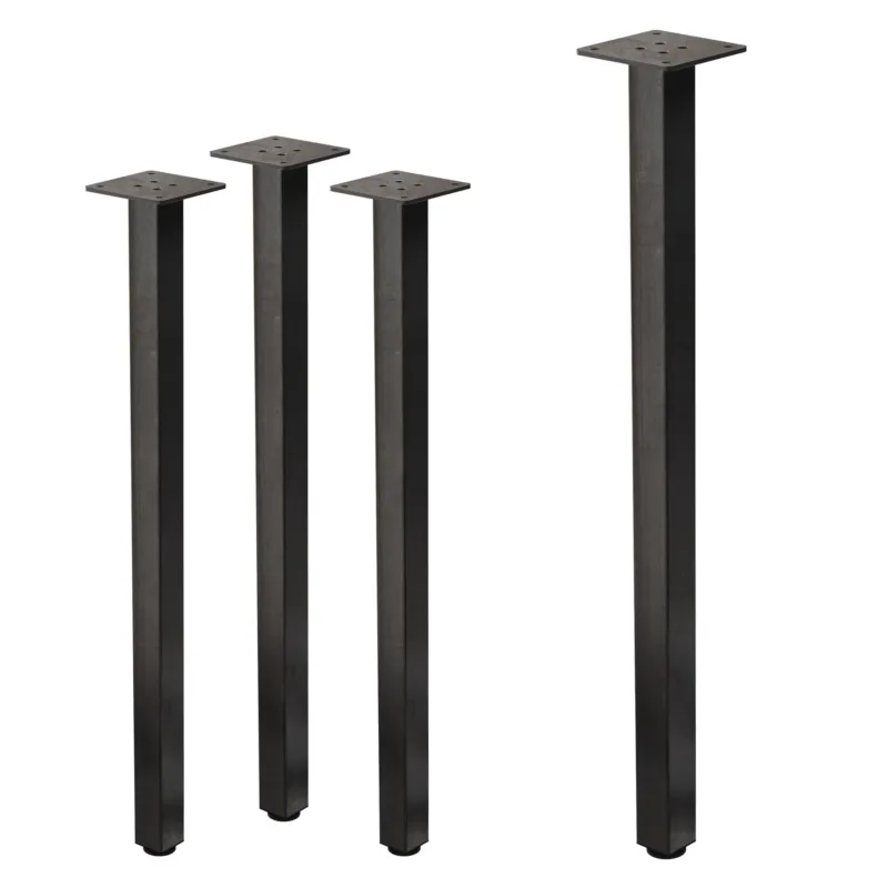 Vier hohe, schwarze Tischbeine mit Montageplatten.