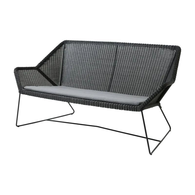Canapé noir avec coussin d'assise gris Breeze - Cane-Line - The Cool Republic
