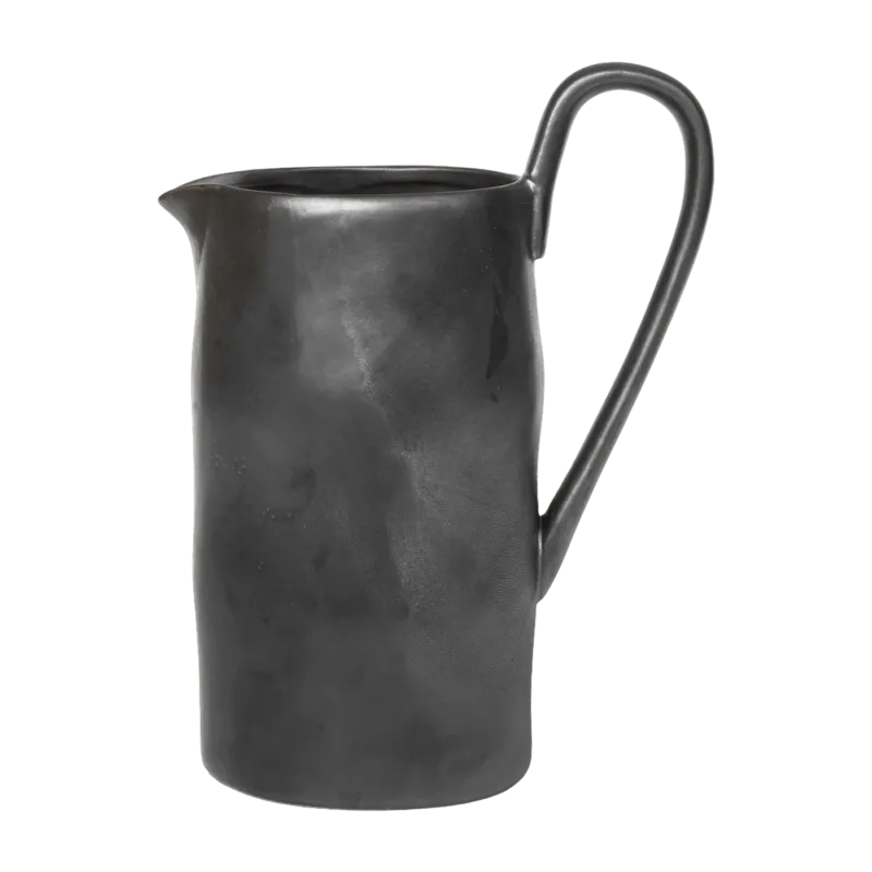 Carafe en porcelaine noire 1 L Flow - Ferm Living - The Cool Republic