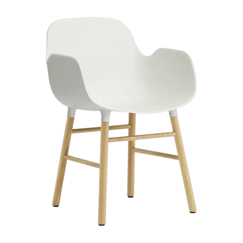 Chaise avec accoudoirs en chêne naturel et pp blanc Form - Normann Copenhagen - The Cool Republic