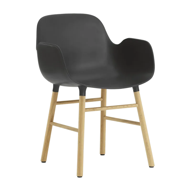 Chaise avec accoudoirs en chêne naturel et pp noir Form - Normann Copenhagen - The Cool Republic