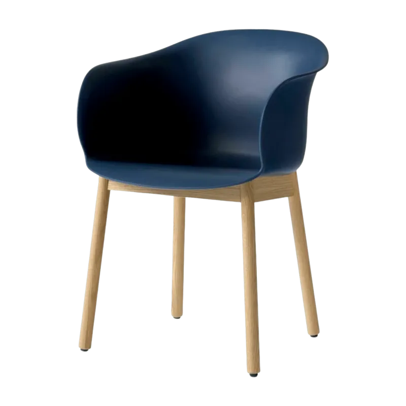 Chaise bleu piétement en bois de chêne JH30 - &tradition - The Cool Republic