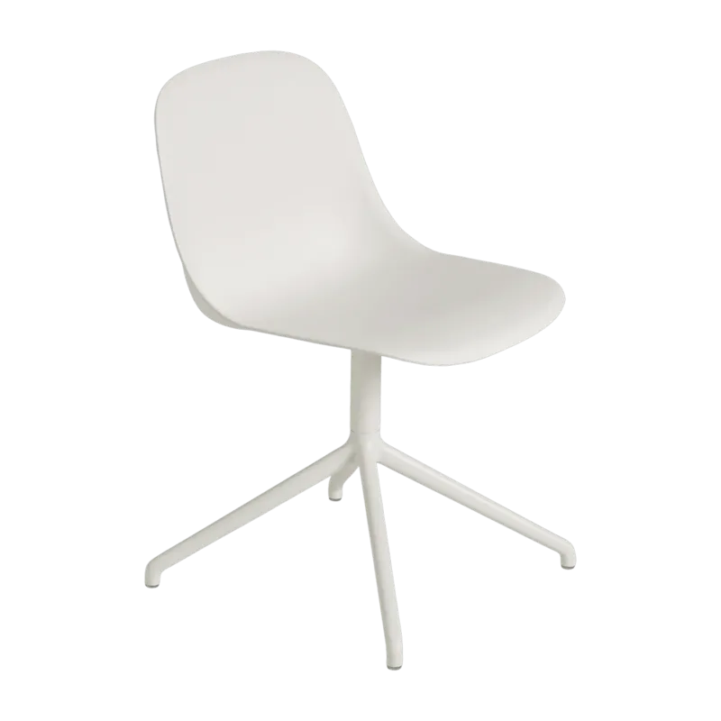 Chaise de bureau blanche piétement pivot Fiber - Muuto - The Cool Republic