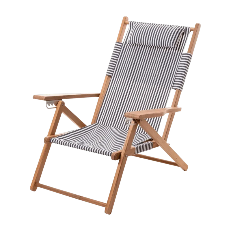 Chaise d'extérieur à rayures bleues et blanches Tommy - Business & Pleasure - The Cool Republic