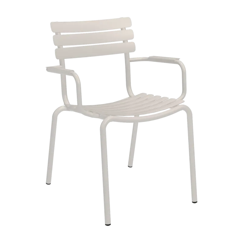 Chaise d'extérieur en aluminium blanc avec accoudoirs 59x63x82cm Alua - Houe - The Cool Republic