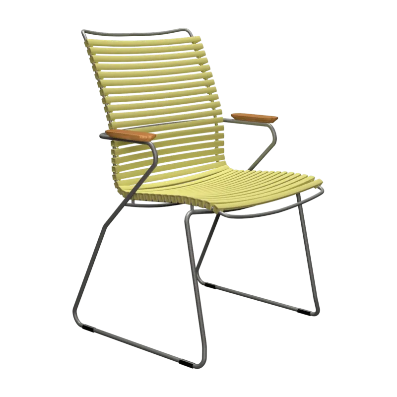 Chaise en métal avec grand dossier et plastique jaune citron 60x90cm Click - Houe - The Cool Republic
