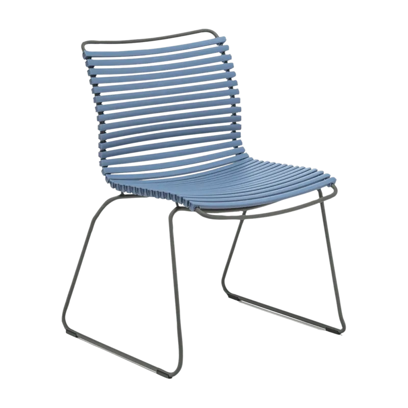 Chaise en métal et plastique bleu pigeon CLICK - Houe - The Cool Republic