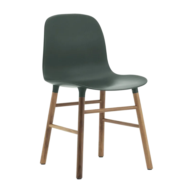 Chaise en noyer naturel et pp vert Form - Normann Copenhagen - The Cool Republic