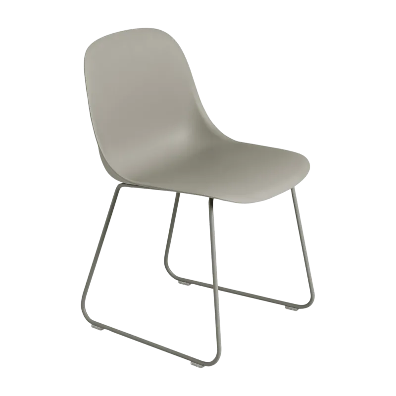 Chaise grise piétement traîneau Fiber - Muuto - The Cool Republic
