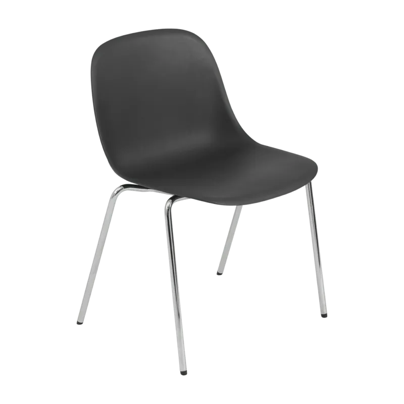 Chaise noire piétement tubes chromés Fiber - Muuto - The Cool Republic