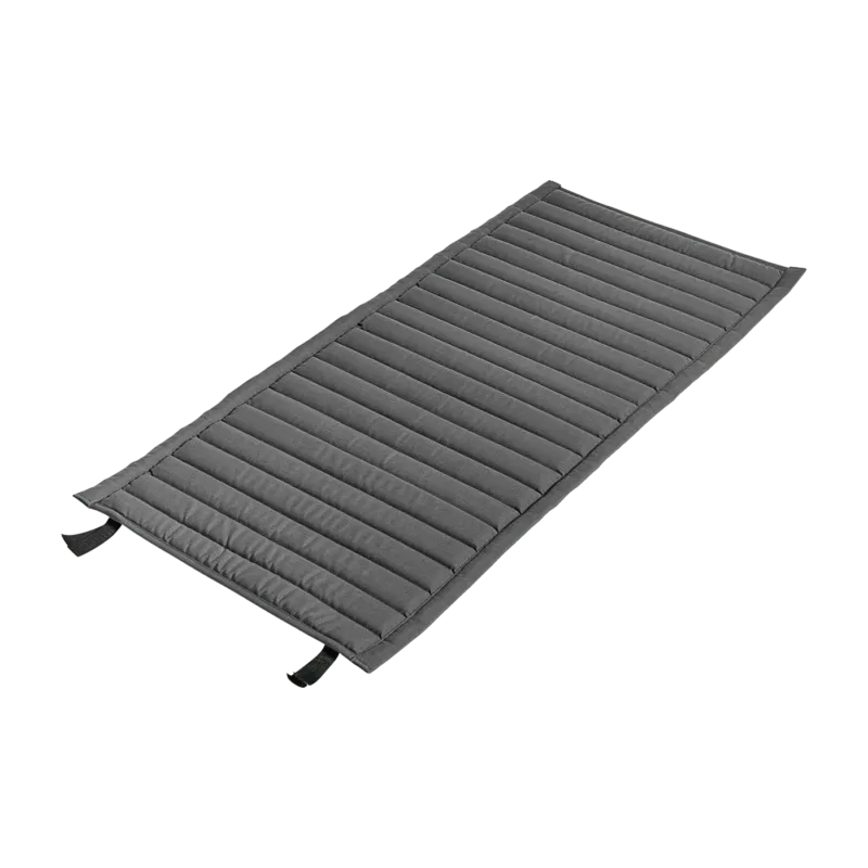 Coussin de fauteuil matelassé anthracite Palissade - HAY - The Cool Republic