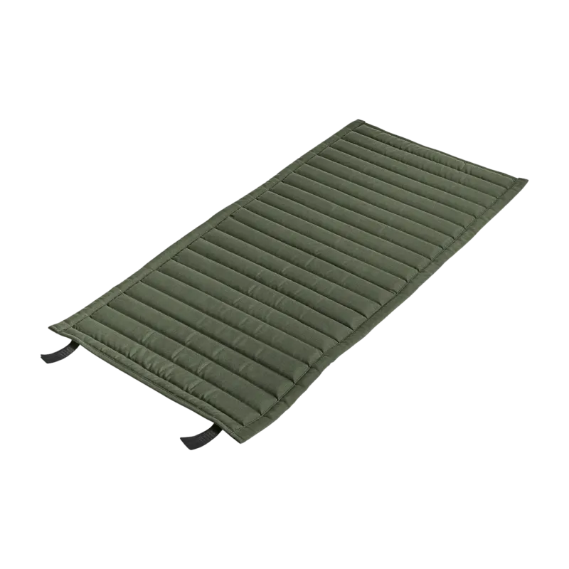 Coussin de fauteuil matelassé olive Palissade - HAY - The Cool Republic