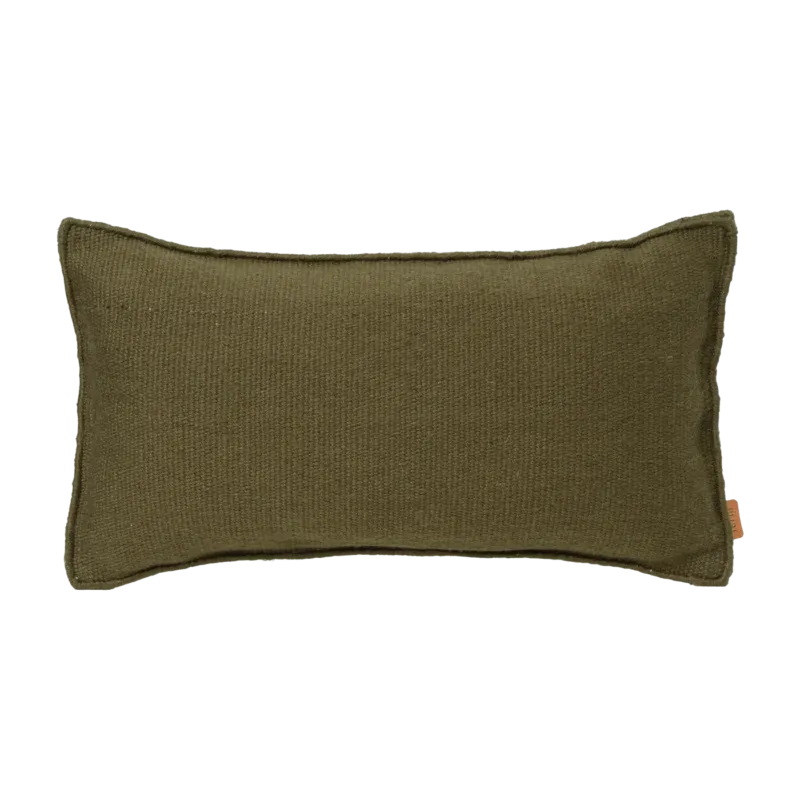 Coussin extérieur en polyester recyclé vert olive 53 x 28 cm Desert - Ferm Living - The Cool Republic
