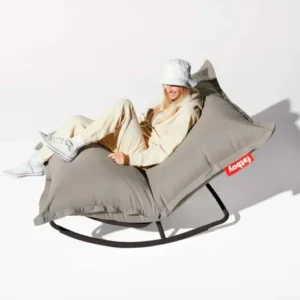 Fauteuil à bascule extérieur en métal noir avec coussin gris taupe Rock 'n Roll Combi - Fatboy - The Cool Republic