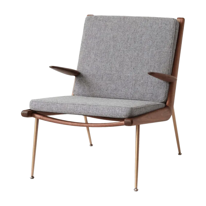 Fauteuil avec accoudoirs en noyer Hallingdal 130 HM2 Boomerang - &tradition - The Cool Republic