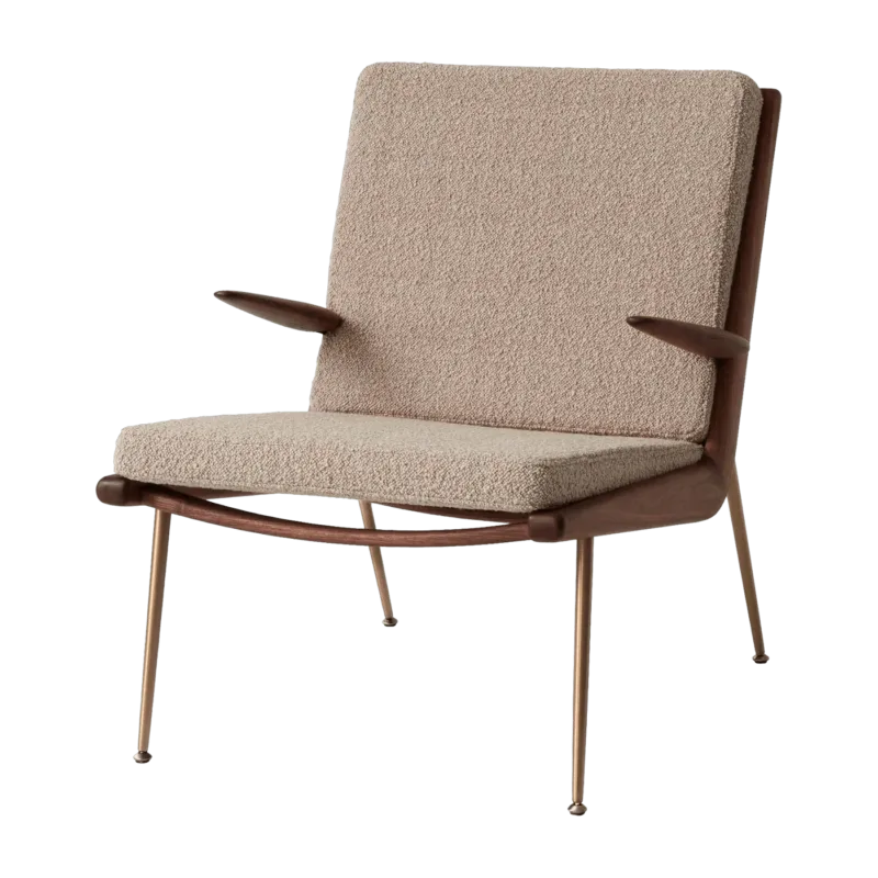 Fauteuil avec accoudoirs en noyer Karakorum 003 HM2 Boomerang - &tradition - The Cool Republic