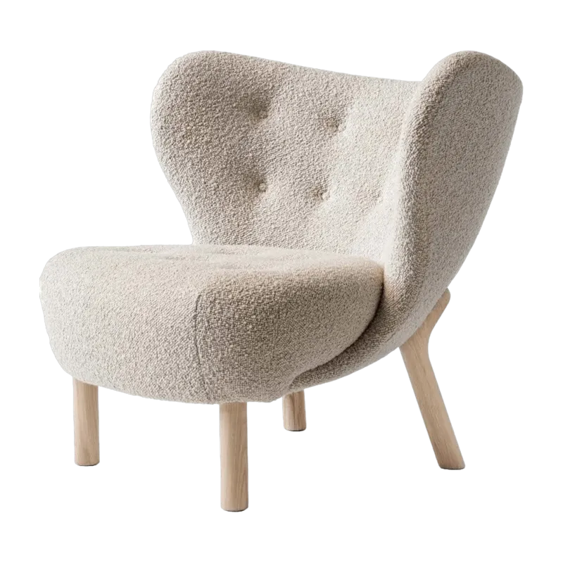 Fauteuil en laine beige et pieds en chêne naturel Little Petra VB1 - &tradition - The Cool Republic