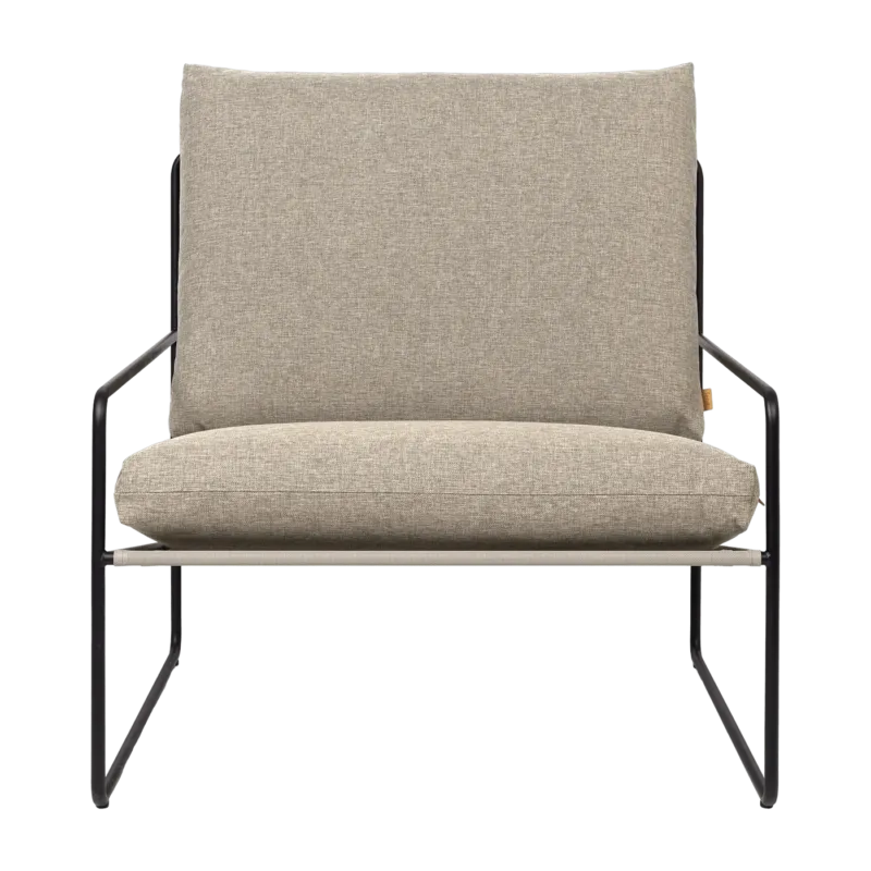 Fauteuil extérieur sable et métal noir Desert - Ferm Living - The Cool Republic