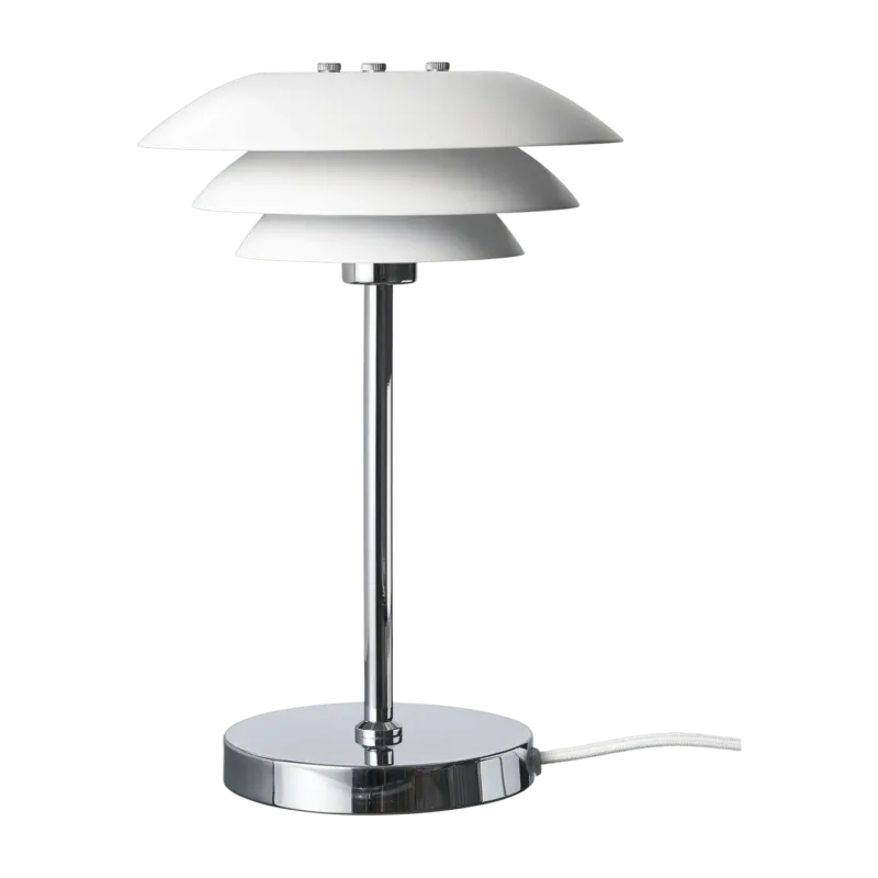 Lampe de table en métal blanche 30 x 20 cm Nyhed - Dyberg Larsen - The Cool Republic