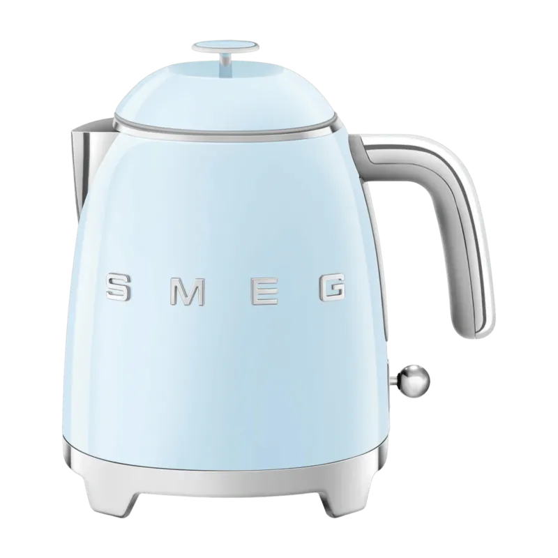 Mini bouilloire double paroi bleu d'azur 0,8 L Années 50 - Smeg - The Cool Republic