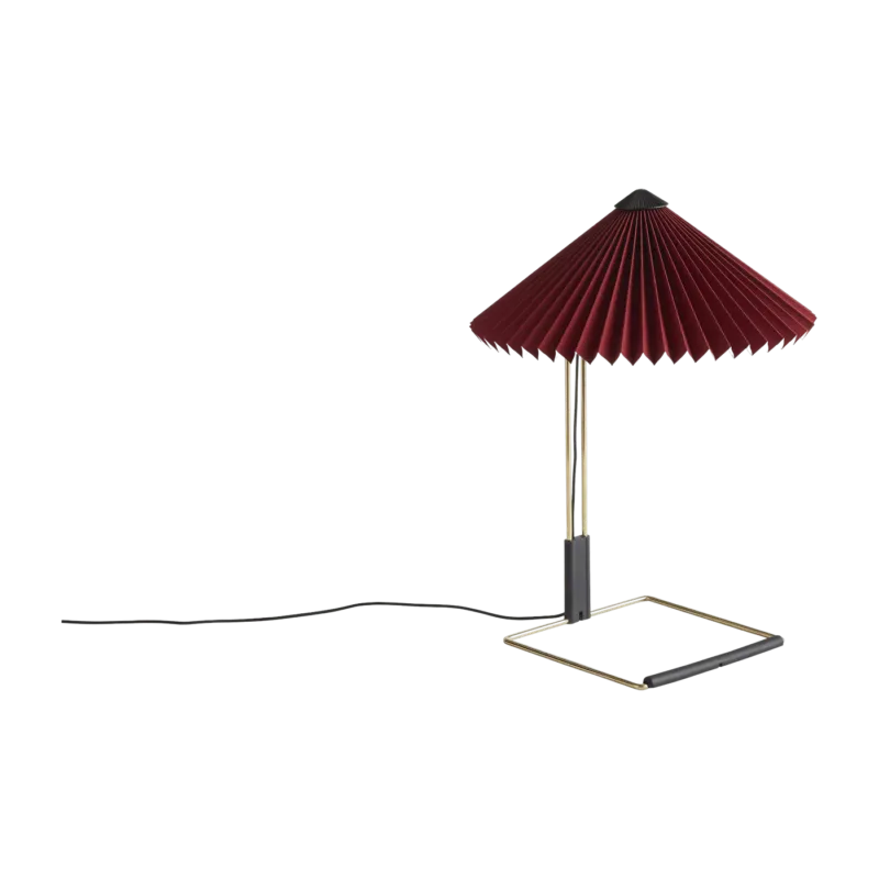Petite lampe de table bordeaux et laiton 30 x 38 cm Matin - HAY - The Cool Republic
