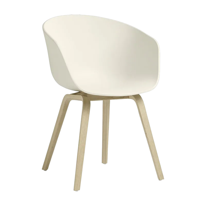 Chaise crème piétement en chêne laqué AAC22 - HAY