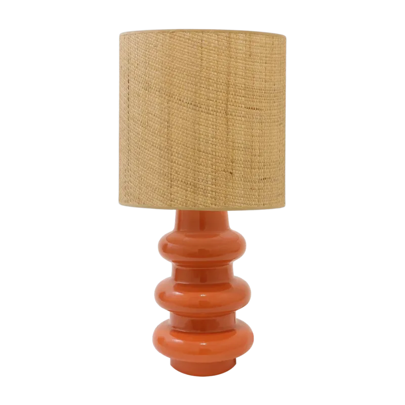 Lampe en céramique orange et abat-jour en raphia Luzia - The Cool Republic