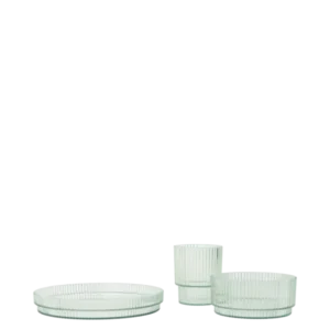 Service de vaisselle en plastique transparent vert Ripple - Ferm Living - The Cool Republic
