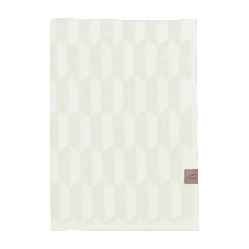Serviette de bain blanc cassé 70 x 133 cm Geo - Mette Ditmer - The Cool Republic
