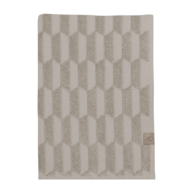 Serviette de bain sable 50 x 95 cm Geo - Mette Ditmer - The Cool Republic