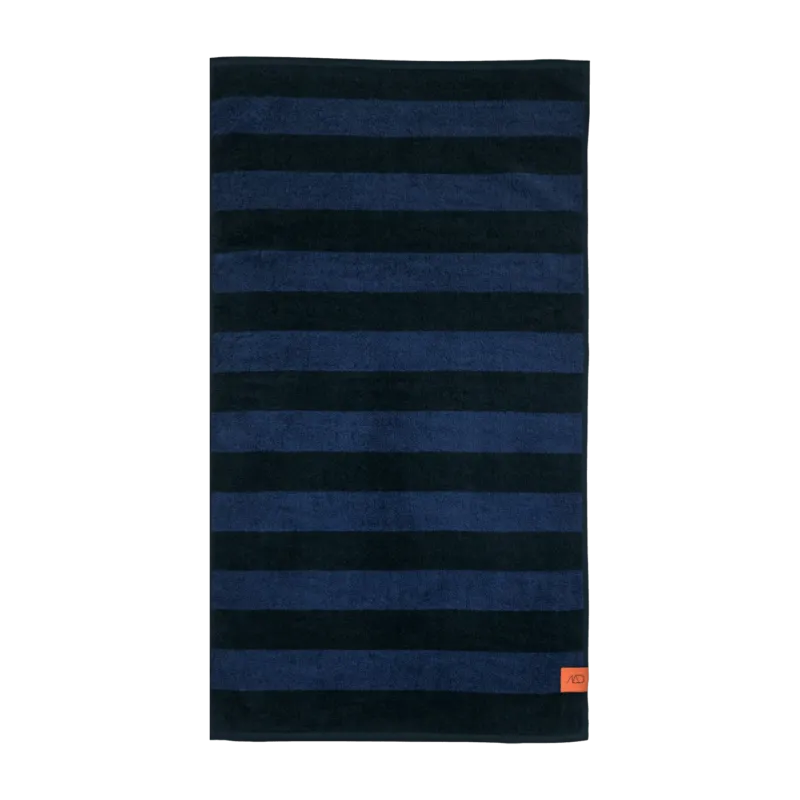 Serviette rayée bleu et noir 50 x 90 cm Aros - Mette Ditmer - The Cool Republic