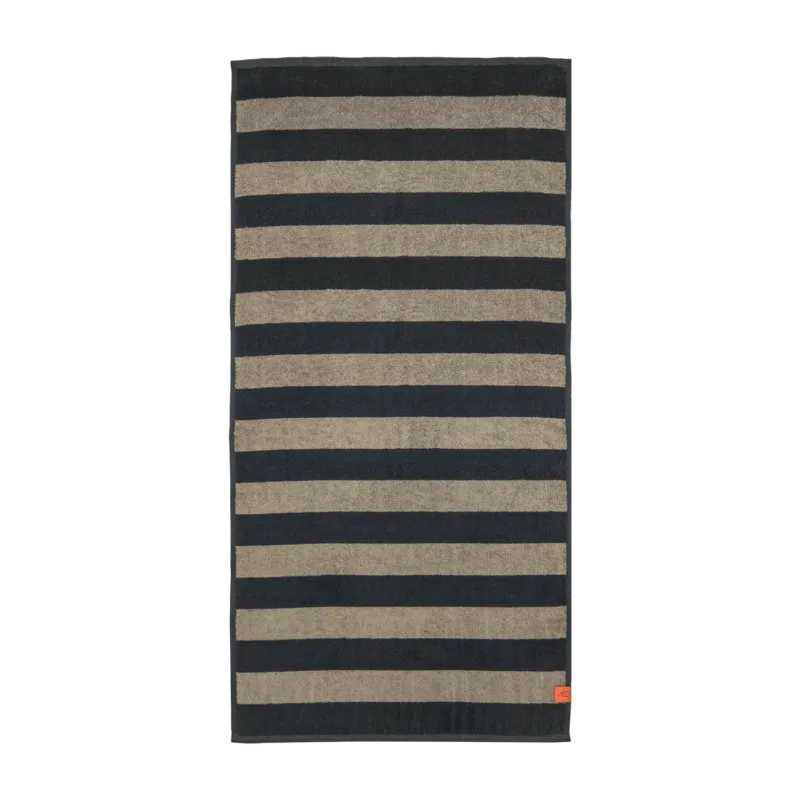 Serviette rayée sable et gris 50 x 90 cm Aros - Mette Ditmer - The Cool Republic