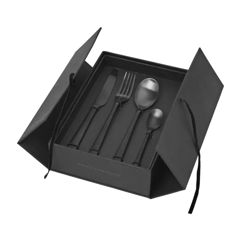 Set de 16 couverts en inox noir Hune - Broste Copenhagen - The Cool Republic