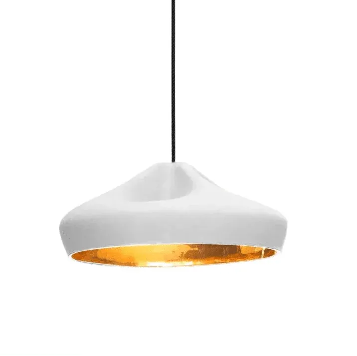 Suspension en céramique blanche et doré 16x34cm Pleat Box 36 - Marset - The Cool Republic