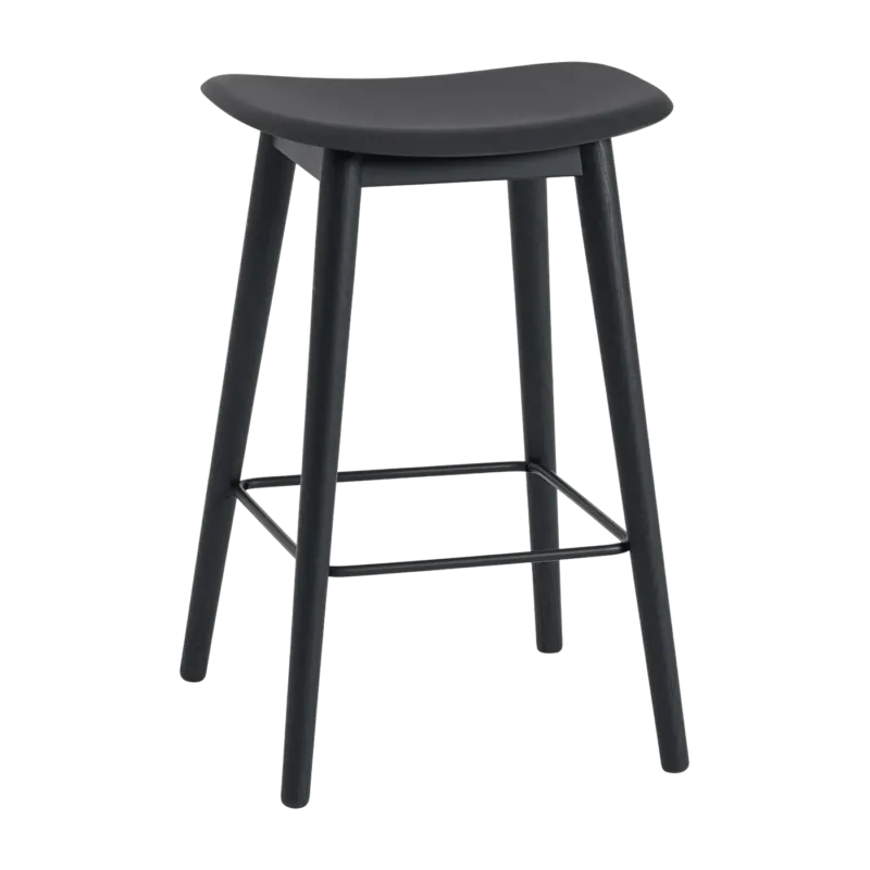 Tabouret de bar 65cm noir piétement en chêne Fiber - Muuto - The Cool Republic