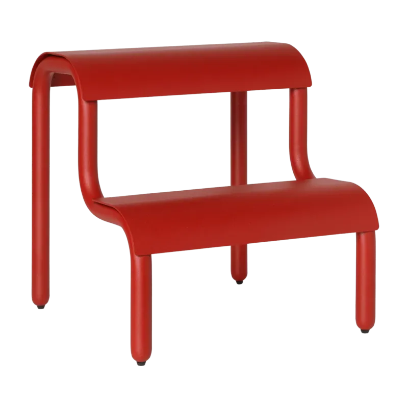 Tabouret en fer rouge coquelicot 34 x 36,2 x 35,7 cm Up Step - Ferm Living - The Cool Republic