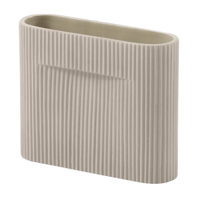 Vase en faïence beige 16,5 cm Ridge - Muuto - The Cool Republic
